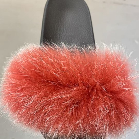 Faux Fur Slides, Furry Slippers for Women Fuzzy Fluffy Sandals Shoes - Picture 1 of 3